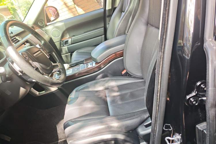 Used Land Rover Range 2016 3.0 SC V6 Vogue Extended Version Left Front Seat
