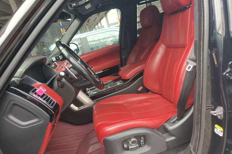 Used Land Rover Range 2016 3.0 TDV6 Hybrid Vogue SE Long-Wheelbase Edition Left Front Seat