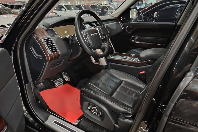 Used Land Rover Range 2016 3.0 SC V6 Vogue SE Prestige Extended-Wheelbase Model Left Front Seat