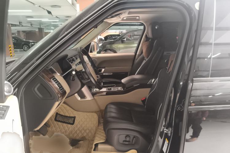 Used Land Rover Range 2016 3.0 SC V6 Vogue Extended Version Left Front Seat