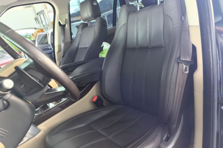 Used Land Rover Range 2016 3.0 SC V6 Vogue Extended Version Left Front Seat