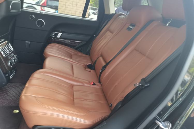 Used Land Rover Range 2016 3.0 SC V6 Vogue SE Long-Wheelbase Edition Left Rear Seat