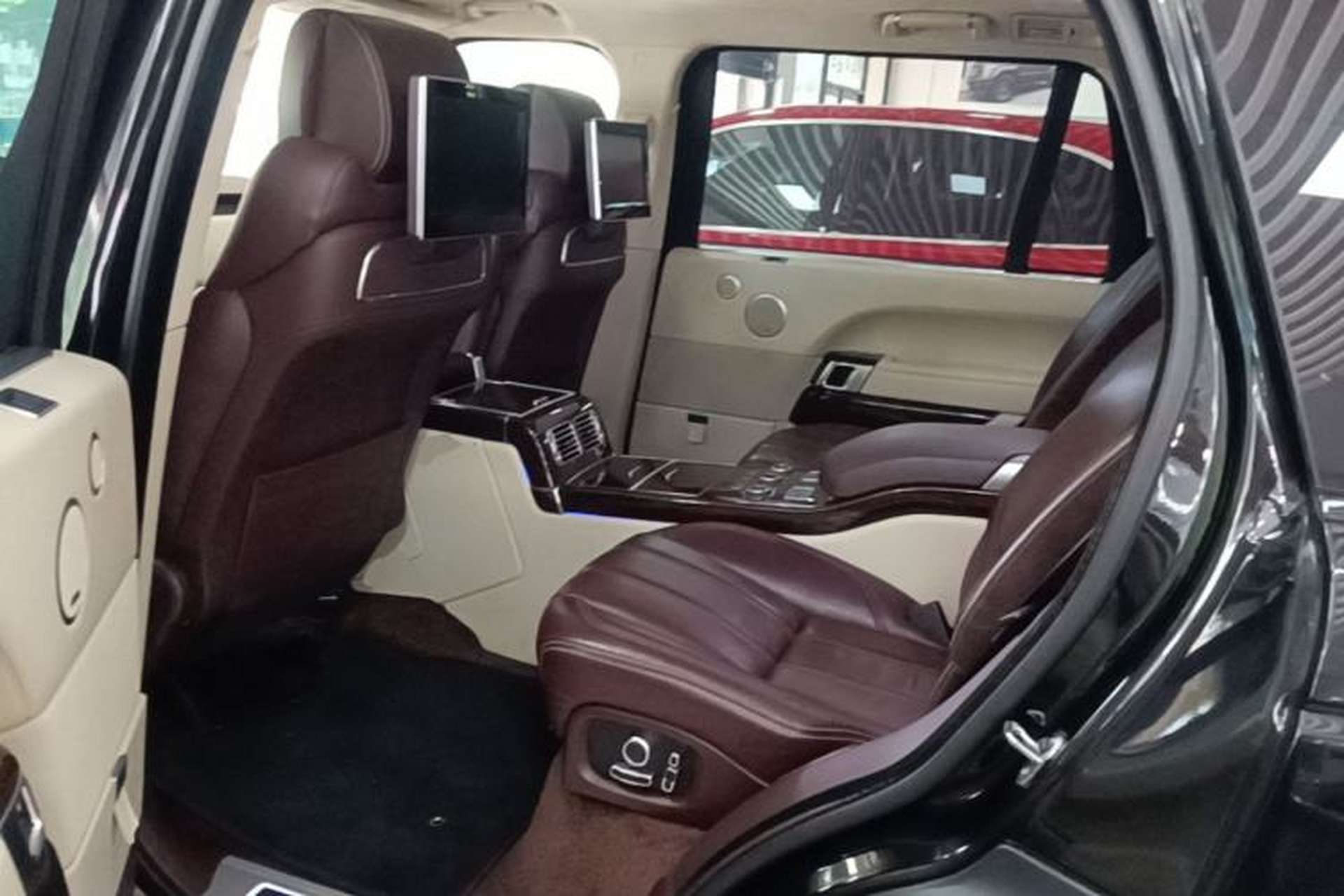 Used Land Rover Range  Left Rear Seat