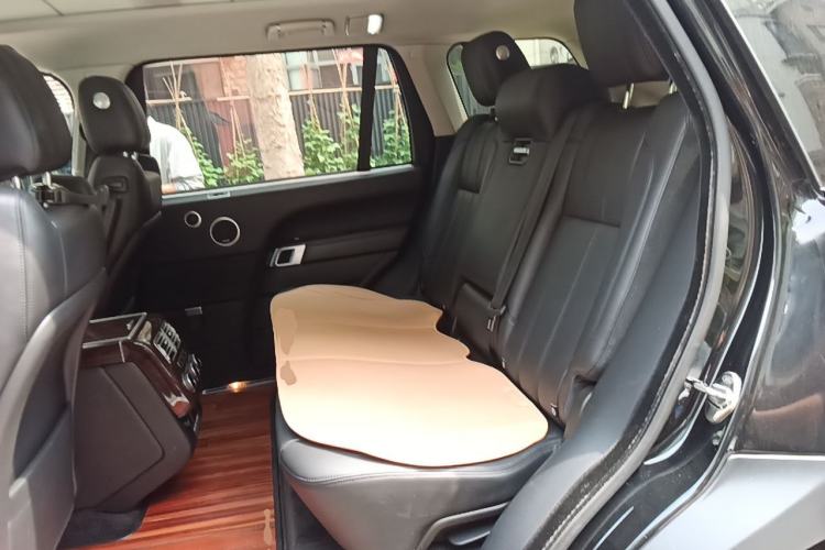 Used Land Rover Range 2016 3.0 SC V6 Vogue Extended Version Left Rear Seat