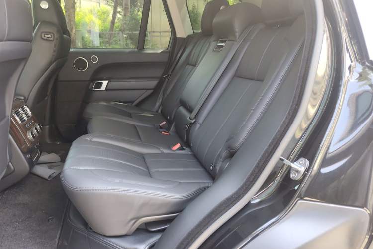 Used Land Rover Range 2016 3.0 SC V6 Vogue Left Rear Seat