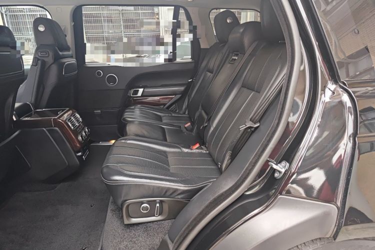 Used Land Rover Range 2016 3.0 SC V6 Vogue Extended Version Left Rear Seat