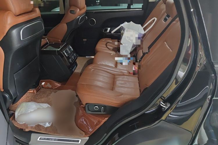 Used Land Rover Range 2016 3.0 SC V6 Vogue SE Long-Wheelbase Edition Left Rear Seat