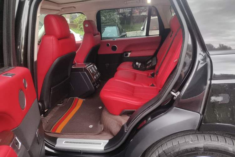 Used Land Rover Range 2016 3.0 SC V6 Vogue Extended Version Left Rear Seat