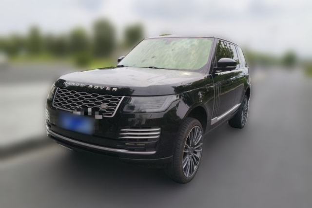 Ojetý Land Rover Range Range Rover, August 2016, 3.0-liter engine, five seats, automatic transmission, 190 horsepower.