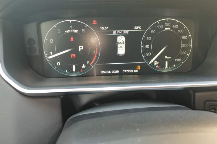Used Land Rover Range 2016 3.0 SC V6 Vogue SE Long-Wheelbase Edition Odometer Close Up