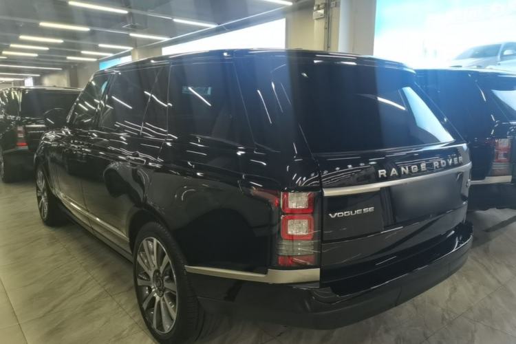 Used Land Rover Range 2016 3.0 SC V6 Vogue SE Long-Wheelbase Edition Rear Left 45 Deg