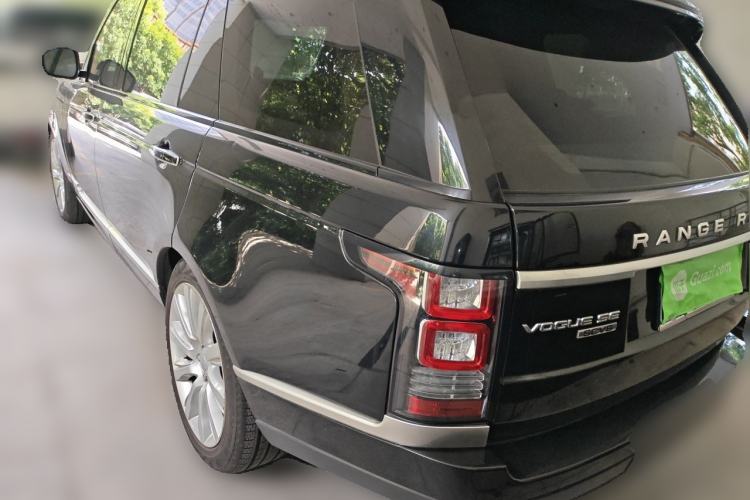 Used Land Rover Range 2016 3.0 SC V6 Vogue SE Long-Wheelbase Edition Rear Left 45 Deg