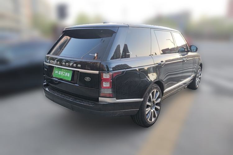Used Land Rover Range 2016 3.0 SC V6 Vogue SE Prestige Extended-Wheelbase Model Rear Right 45 Deg