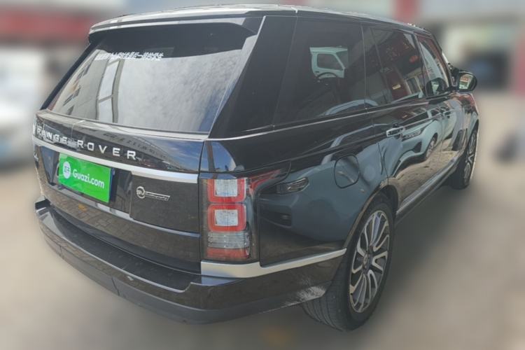 Used Land Rover Range 2016 3.0 TDV6 Hybrid Vogue SE Long-Wheelbase Edition Rear Right 45 Deg