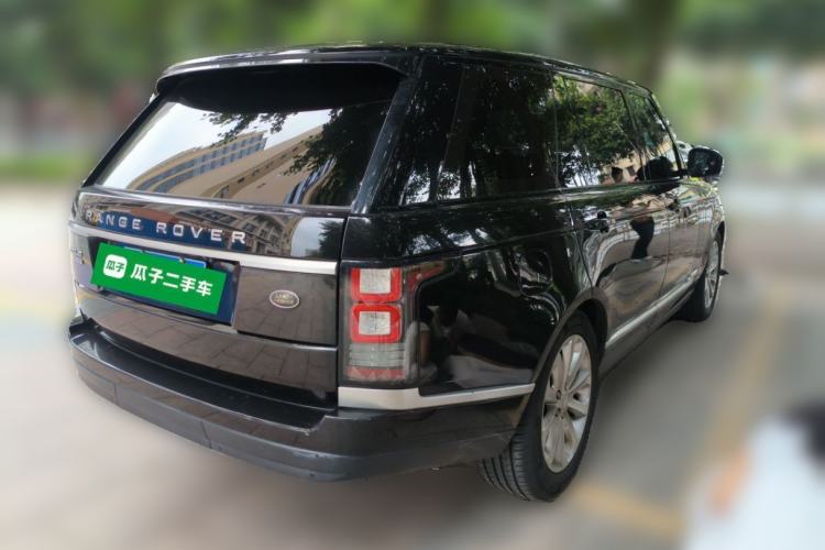 Used Land Rover Range 2016 3.0 SC V6 Vogue Extended Version Rear Right 45 Deg