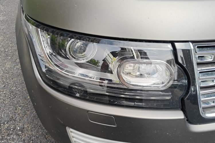 Used Land Rover Range 2016 3.0 SC V6 Vogue SE Long-Wheelbase Edition Right Front Headlight