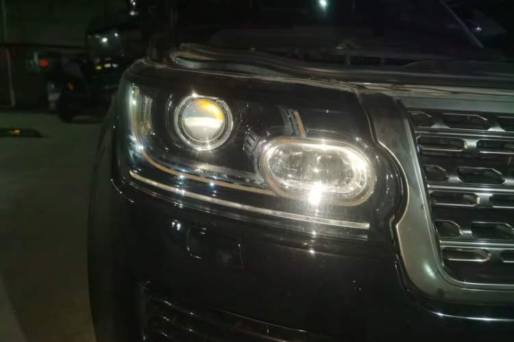 Used Land Rover Range  Right Front Headlight
