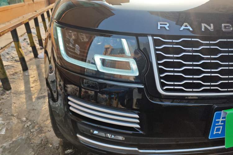 Used Land Rover Range 2016 3.0 SC V6 Vogue Right Front Headlight