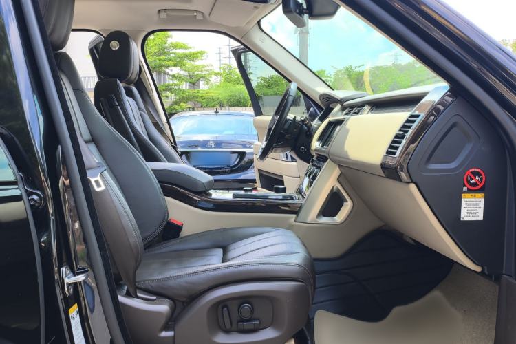 Used Land Rover Range 2016 3.0 SC V6 Vogue Right Front Seat