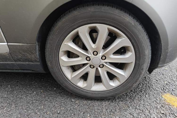 Used Land Rover Range 2016 3.0 SC V6 Vogue SE Long-Wheelbase Edition Right Front Wheel Hub