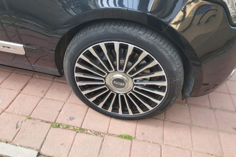 Used Land Rover Range 2016 3.0 SC V6 Vogue SE Long-Wheelbase Edition Right Front Wheel Hub