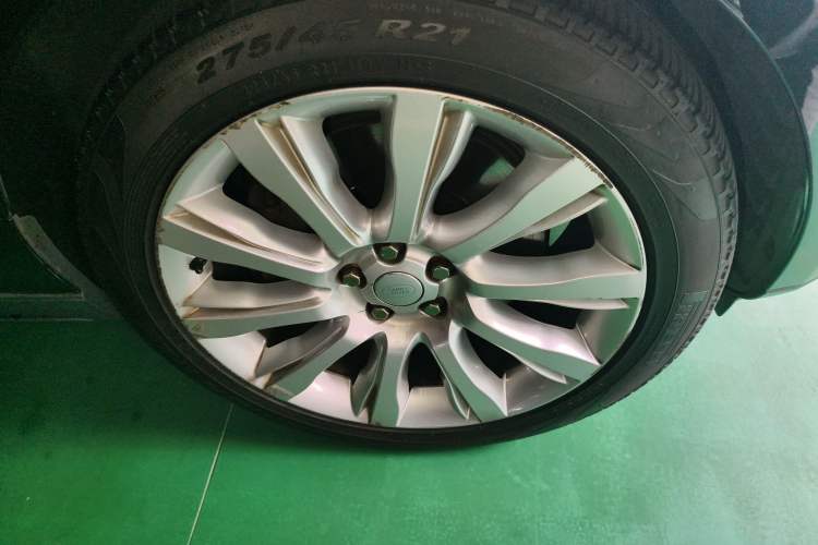 Used Land Rover Range 2016 3.0 SC V6 Vogue SE Long-Wheelbase Edition Right Front Wheel Hub