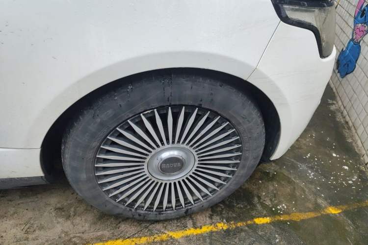 Used Land Rover Range 2016 3.0 SC V6 Vogue Extended Version Right Front Wheel Hub