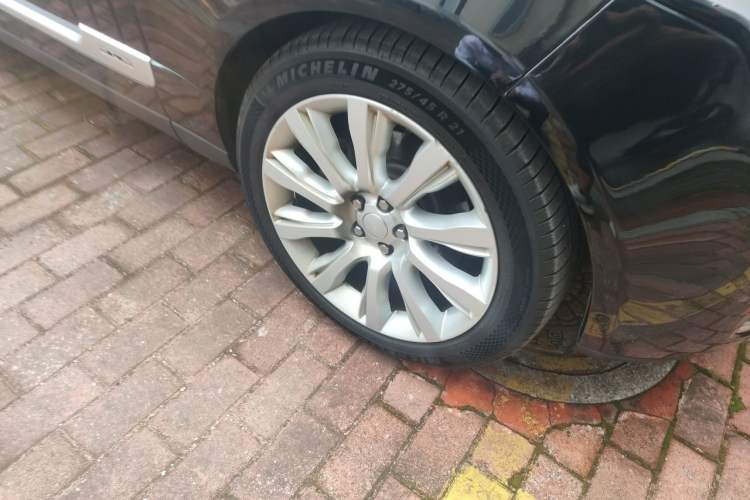 Used Land Rover Range 2016 3.0 SC V6 Vogue Right Front Wheel Hub