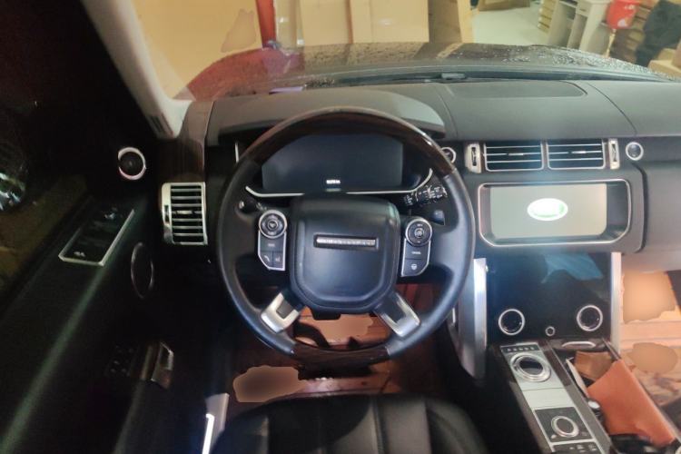 Used Land Rover Range 2016 3.0 SC V6 Vogue Extended Version Steering Wheel