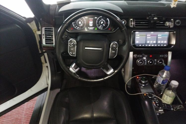 Used Land Rover Range 2016 3.0 SC V6 Vogue Steering Wheel