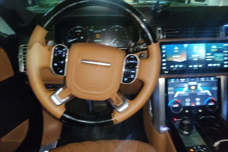 Used Land Rover Range 2016 3.0 SC V6 Vogue Extended Version Steering Wheel