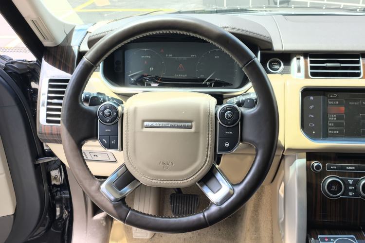 Used Land Rover Range 2016 3.0 SC V6 Vogue Steering Wheel