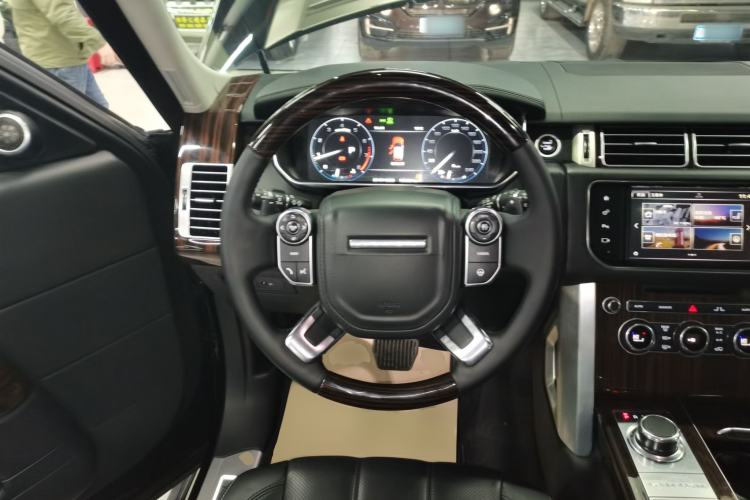 Used Land Rover Range 2016 3.0 SC V6 Vogue SE Long-Wheelbase Edition Steering Wheel