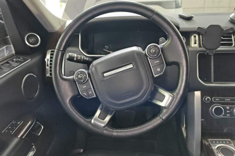 Used Land Rover Range 2016 3.0 SC V6 Vogue SE Long-Wheelbase Edition Steering Wheel