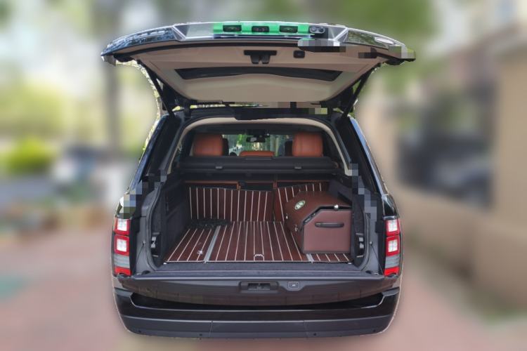 Used Land Rover Range 2016 3.0 SC V6 Vogue SE Long-Wheelbase Edition Trunk