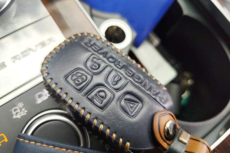 Used Land Rover Range 2016 3.0 SC V6 Vogue Extended Version Vehicle Key