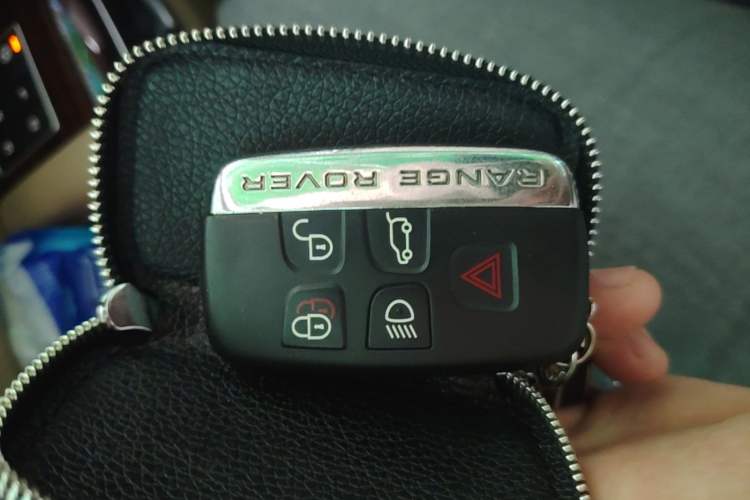 Used Land Rover Range 2016 3.0 SC V6 Vogue Vehicle Key