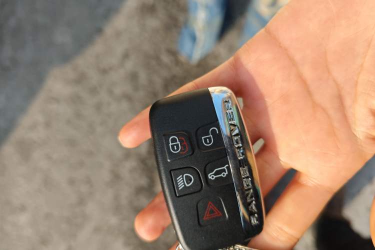Used Land Rover Range 2016 3.0 SC V6 Vogue Vehicle Key