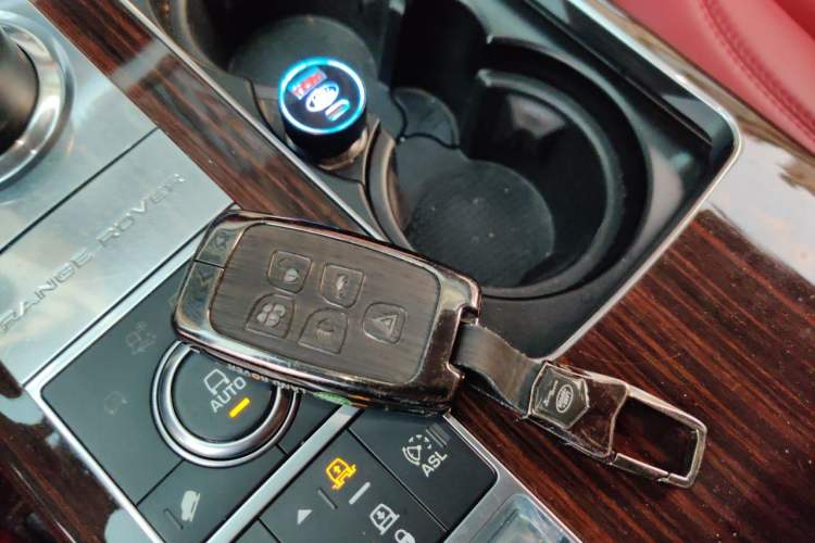 Used Land Rover Range 2016 3.0 SC V6 Vogue Vehicle Key