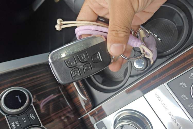 Used Land Rover Range 2016 3.0 SC V6 Vogue Vehicle Key