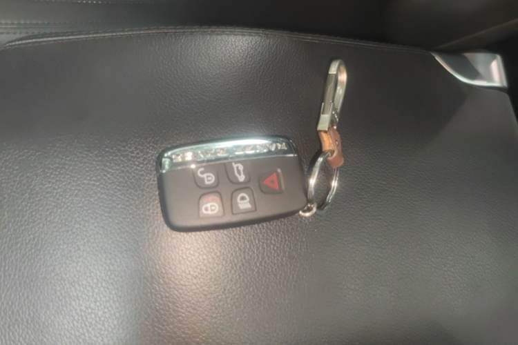 Used Land Rover Range  Vehicle Key