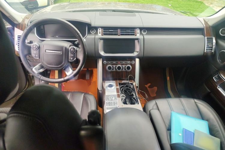 Used Land Rover Range 2016 3.0 SC V6 Vogue SE Long-Wheelbase Edition Center Console