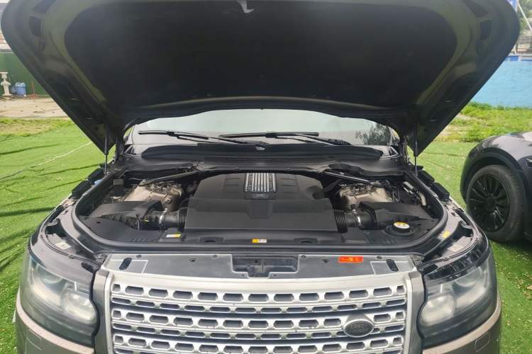 Used Land Rover Range 2016 3.0 SC V6 Vogue SE Long-Wheelbase Edition Engine Bay