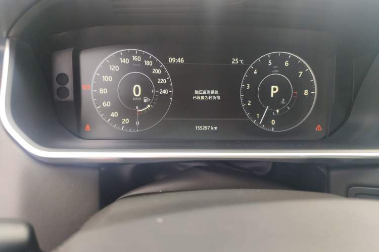 Used Land Rover Range 2016 3.0 SC V6 Vogue SE Long-Wheelbase Edition Odometer Close Up