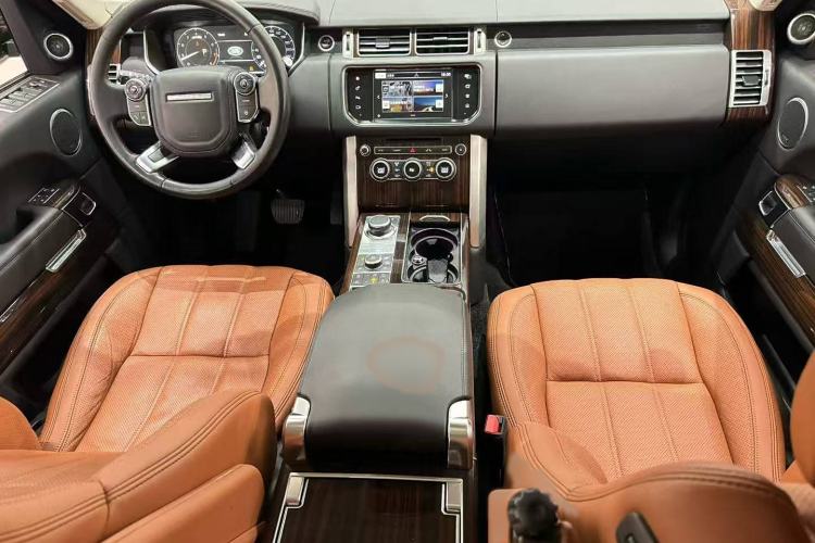 Used Land Rover Range 2016 3.0 SC V6 Vogue SE Long-Wheelbase Edition Interior 1