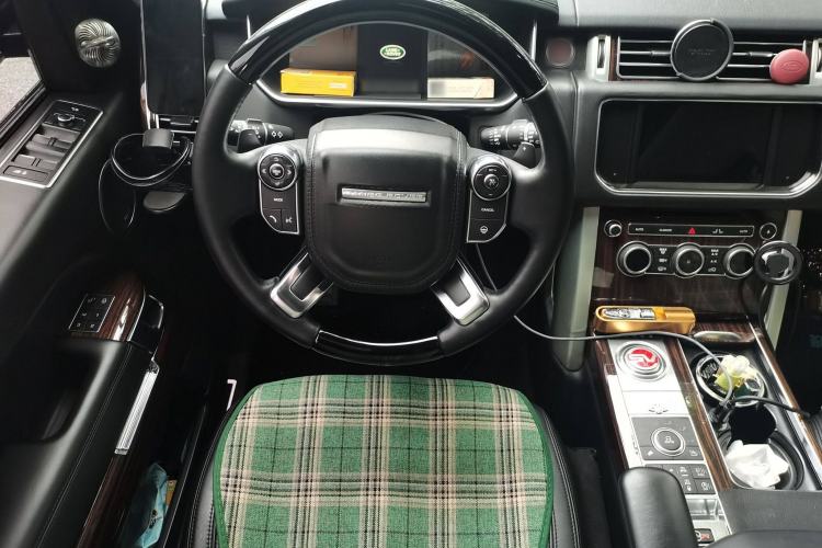 Used Land Rover Range 2016 3.0 SC V6 Vogue SE Long-Wheelbase Edition Steering Wheel