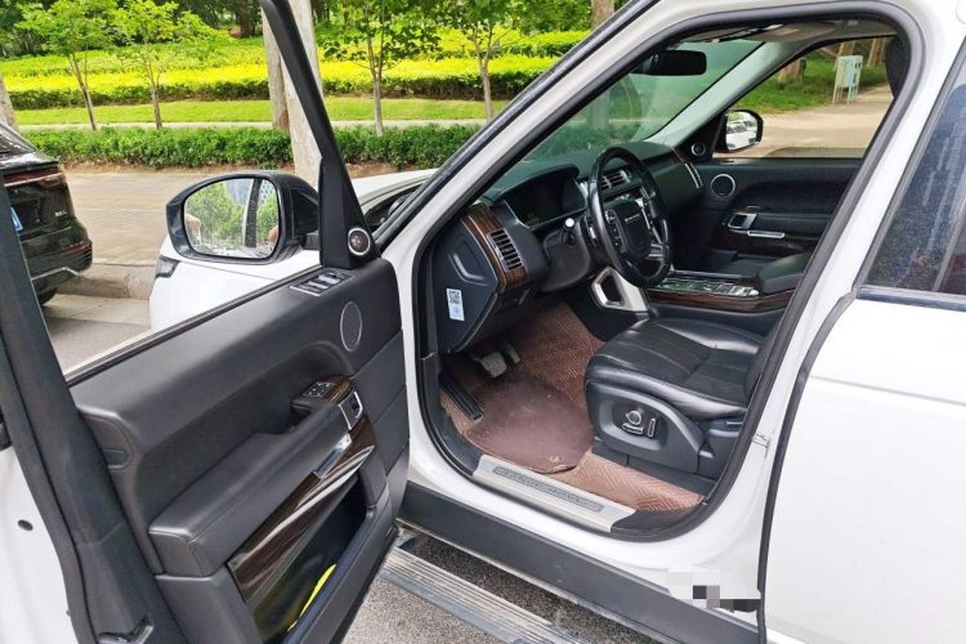Used Land Rover Range 2016 3.0 SC V6 Vogue SE Long-Wheelbase Edition Driver Seat