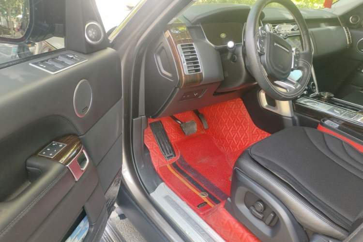 Used Land Rover Range 2016 3.0 SC V6 Vogue Extended Version Driver Seat