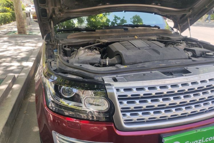 Used Land Rover Range 2016 3.0 SC V6 Vogue Extended Version Engine Bay Right