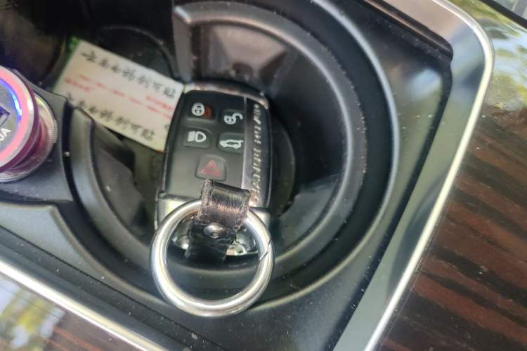 Used Land Rover Range 2016 3.0 SC V6 Vogue Extended Version Gear Lever